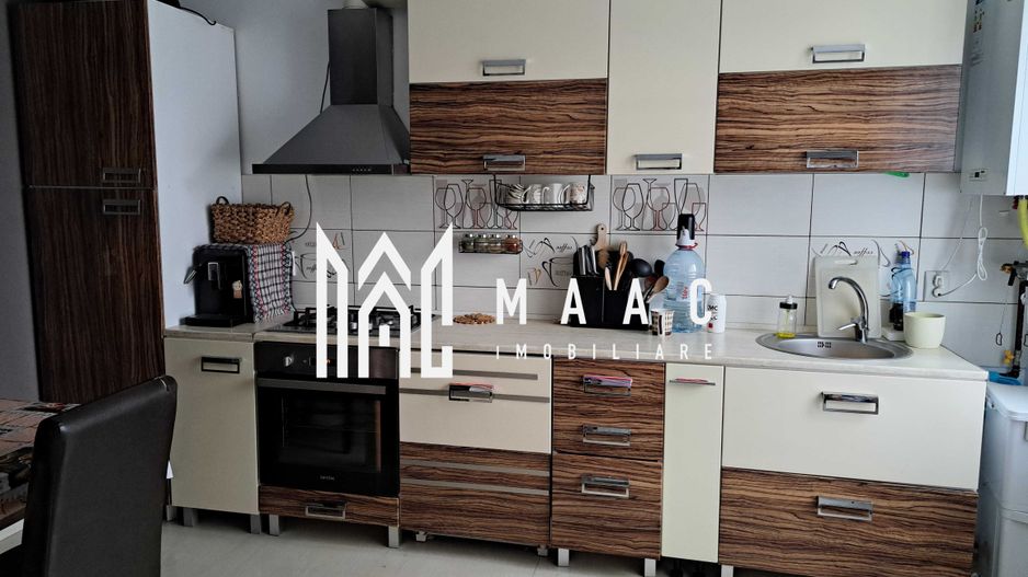 Casă tip cvadruplex | 3 camere | Zăvoi | Curte generoasă 220 mp - Poză 1