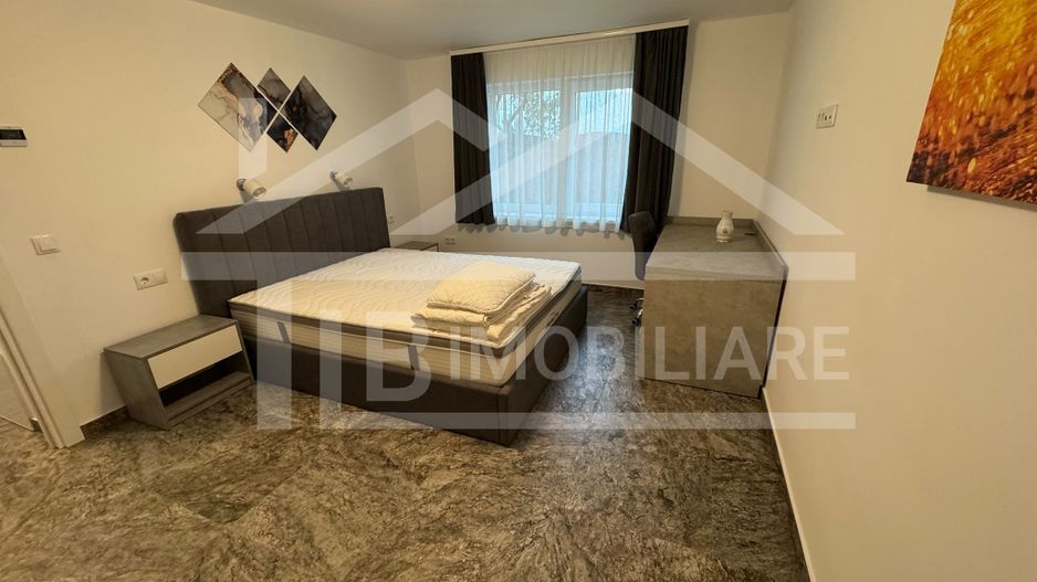 Apartament cu 2 camere, decomandat, 65mp, Zona Ultracentral - Poză 5