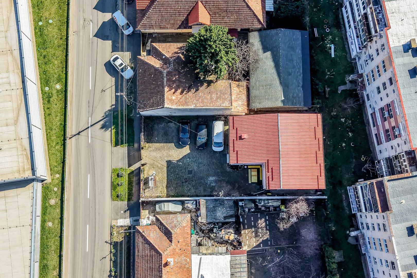 Casă spațioasă în mijlocul orasului, Str. Constantin Brâncuși - Poză 7