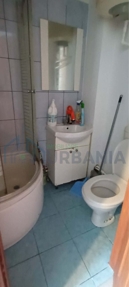 Cameră de cămin mobilată, cu baie proprie, de închiriat în Iași, zona Frumoasa - Poză 2