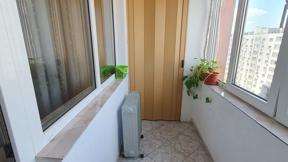 De vanzare apartament 3 camere Dristor-Baba Novac - Poză 13