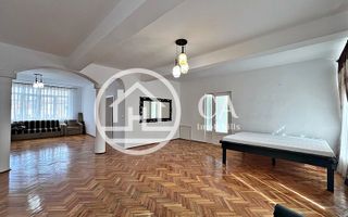 Casa de închiriat cu 11 camere în zona Gheorghe Doja, Oradea - Poză 8