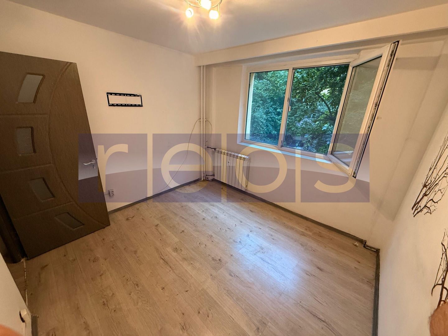Vnzare apartament 3 camere | Teiul Doamnei - Poză 2