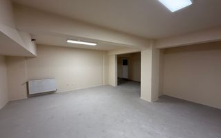 Spatiu de 450 m2 Piata Cipariu, ideal depozit curierat, arhivare, etc - Poză 3
