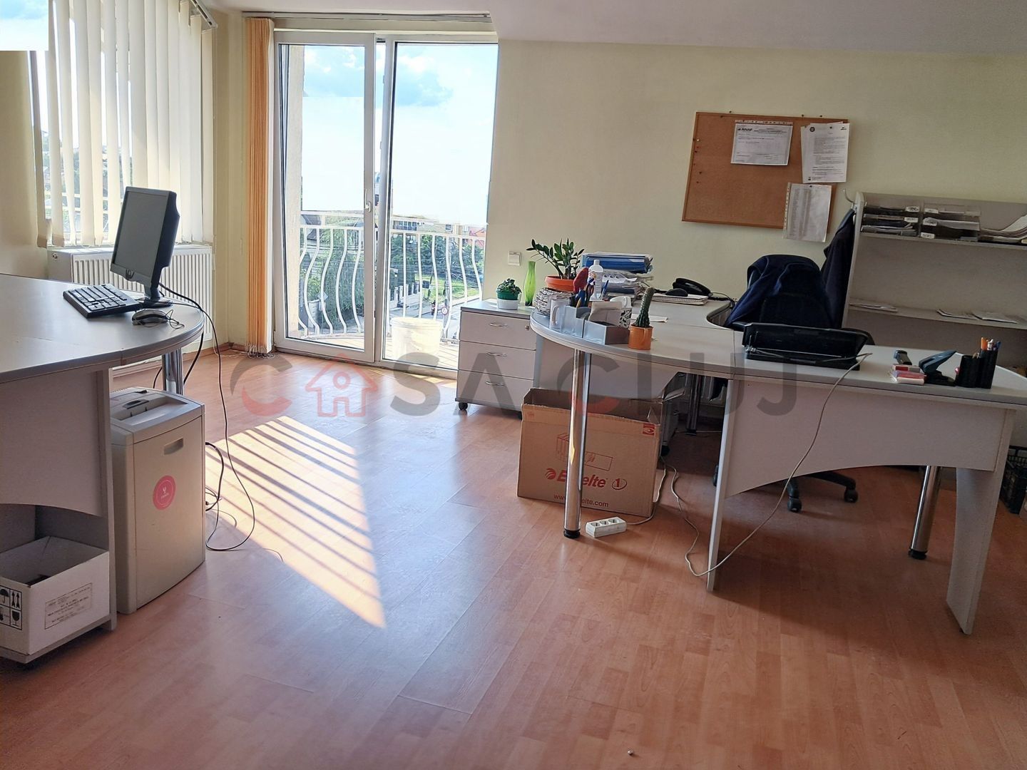 Apartament de 5 camere în Vilă - Zona Bună Ziua!! - Poză 2