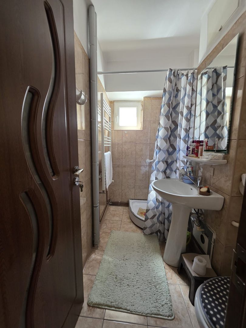 Apartament 4 camere decomandat- Zona Electroputere Mall - Poză 6