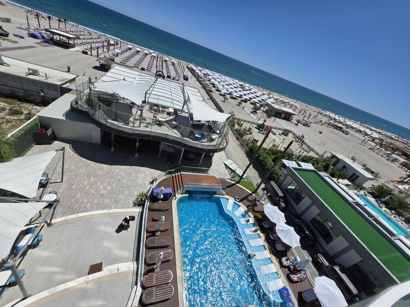 Apartament 3 camere de lux, vedere frontală la mare – White Tower - Poză 1