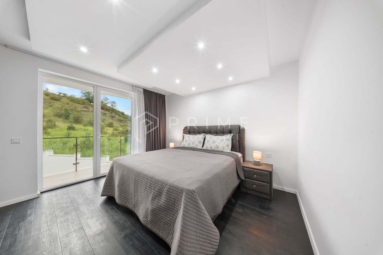 Vilă exclusivistă cu arhitectură și mobilier de designer I Livezeni - Poză 12