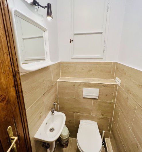 Apartment 3 bedrooms for rent P-ta Victoriei - Poză 9