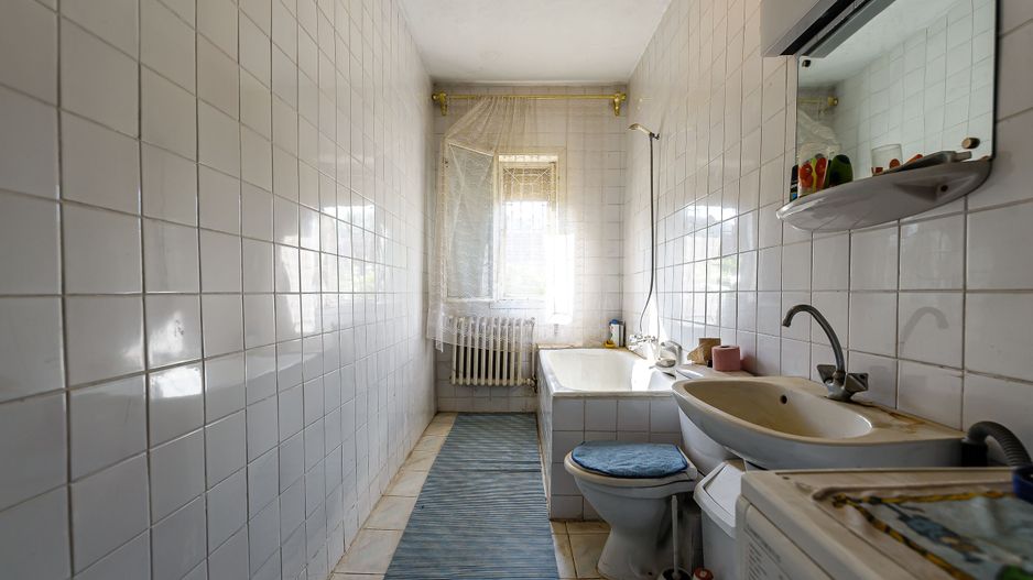 Casă frumoasă la Săvârșin - Poză 3