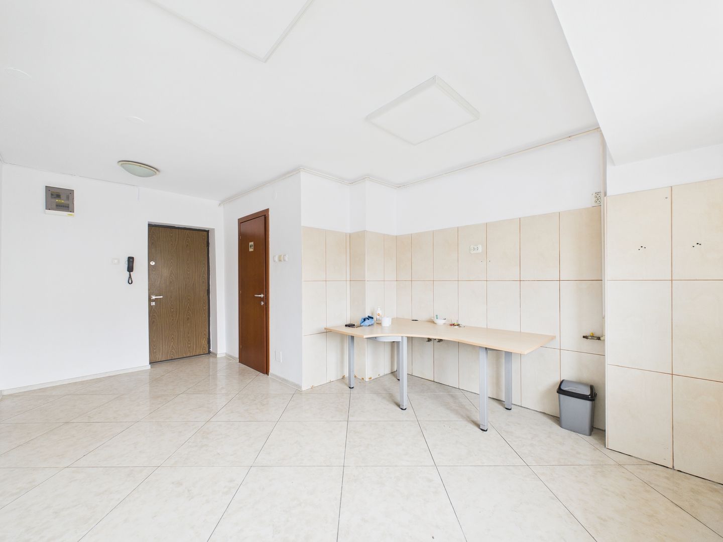 Apartament cu 3 camere de vanzare - Spatiu versatil - Rond Alba Iulia - Poză 11