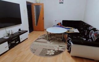 Apartament 3 camere decomandat 3 minute metrou Aparatorii Patriei - Poză 2