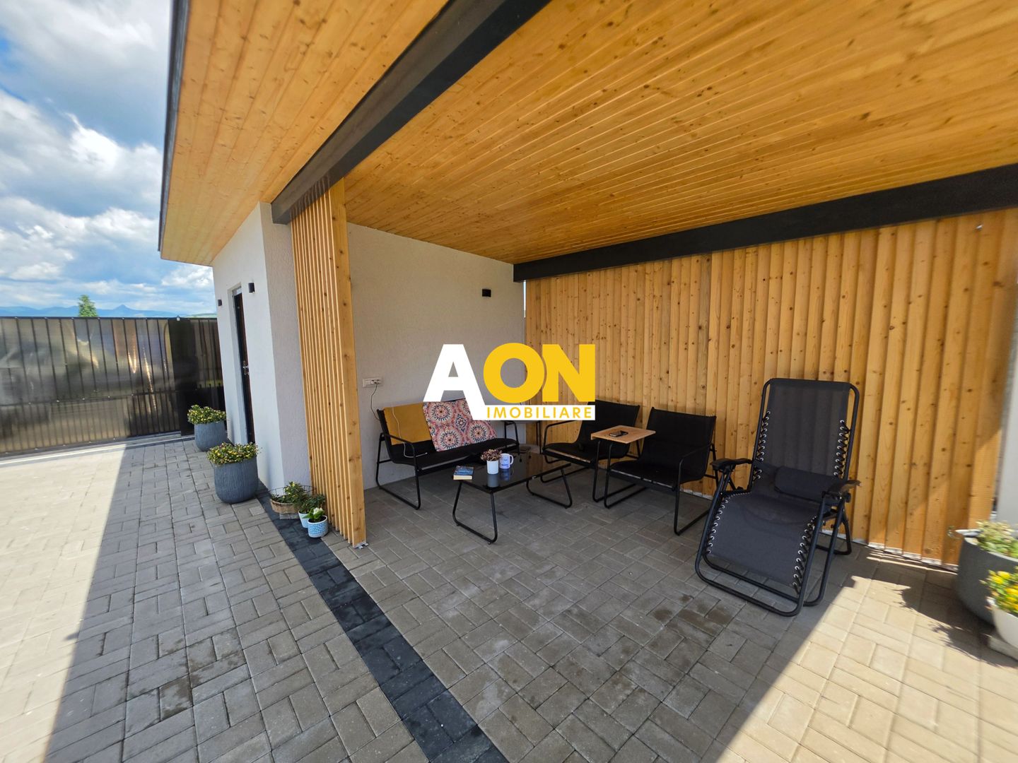 Casa 3 Camere, 2 Bai, 390mp Teren, Complet Mobilata si Utilata - Poză 3