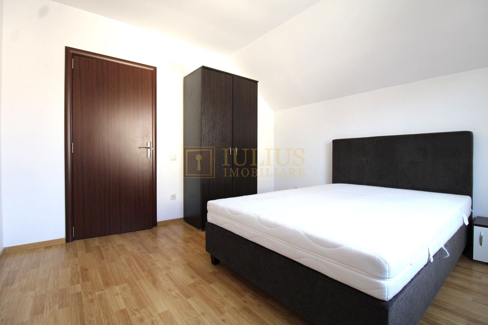 Casa INDIVIDUALA  P+M in Dumbravita, aproape de padure. - Poză 18