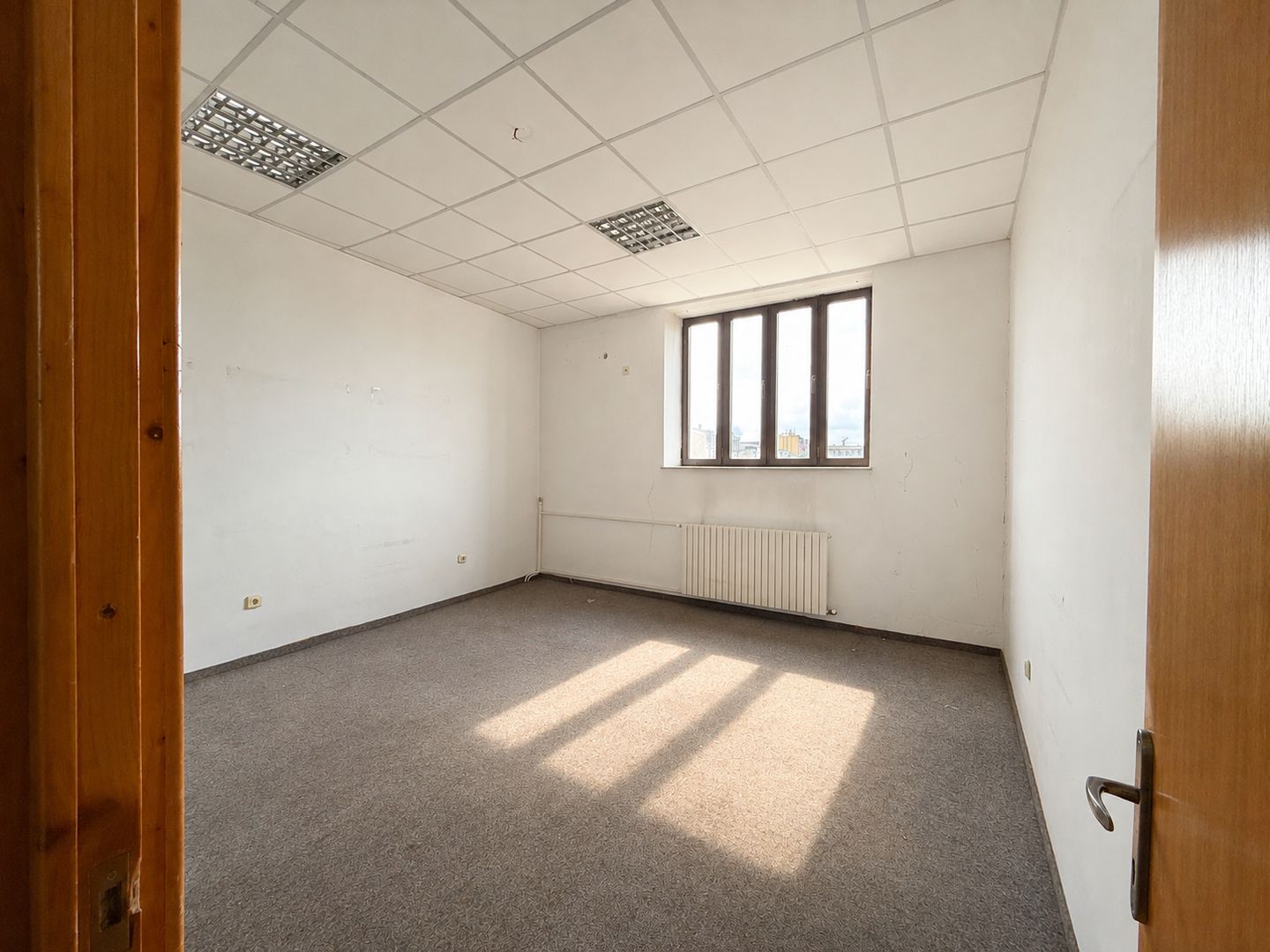 Spațiu de birouri zona centrala - langa primarie - Poză 9