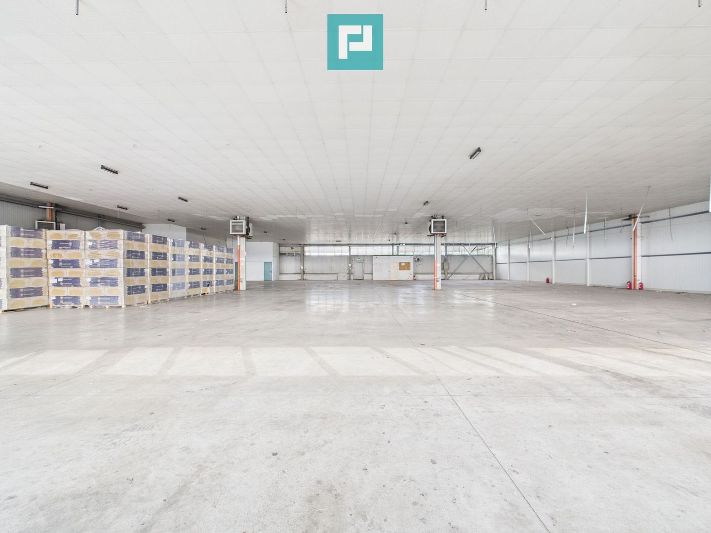 Spațiu depozitare 1,400 mp de închiriat în Ghiroda - Poză 1