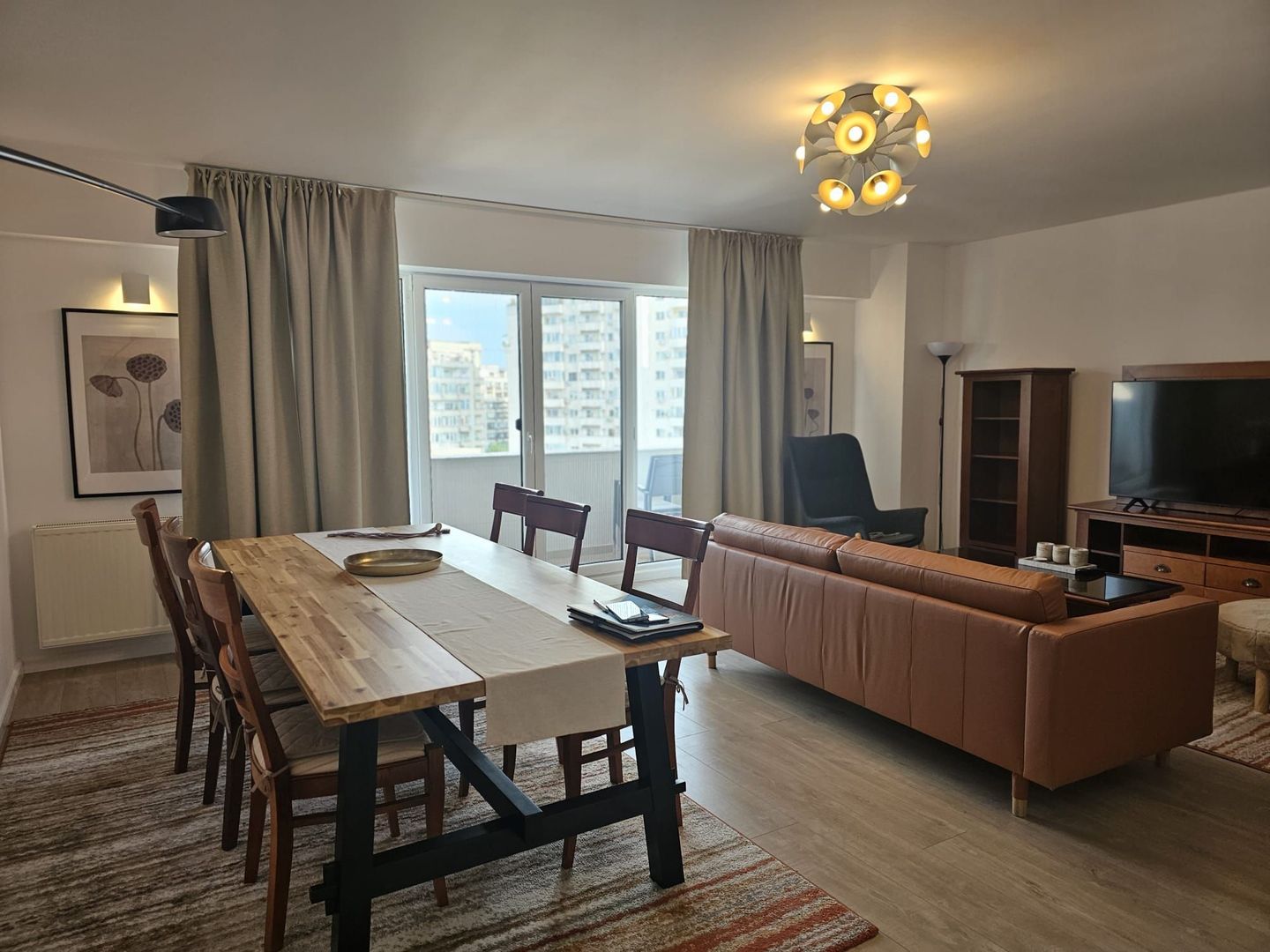 Apartament 3 camere mobilat , Zona Rond Alba Iulia - Poză 2