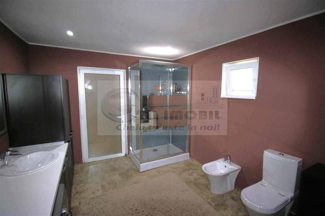 MIROSLAVA CASA EXCLUSIVISTA LA CHEIE LUX STIL MEDITERANEAN MOBILATA - Poză 22