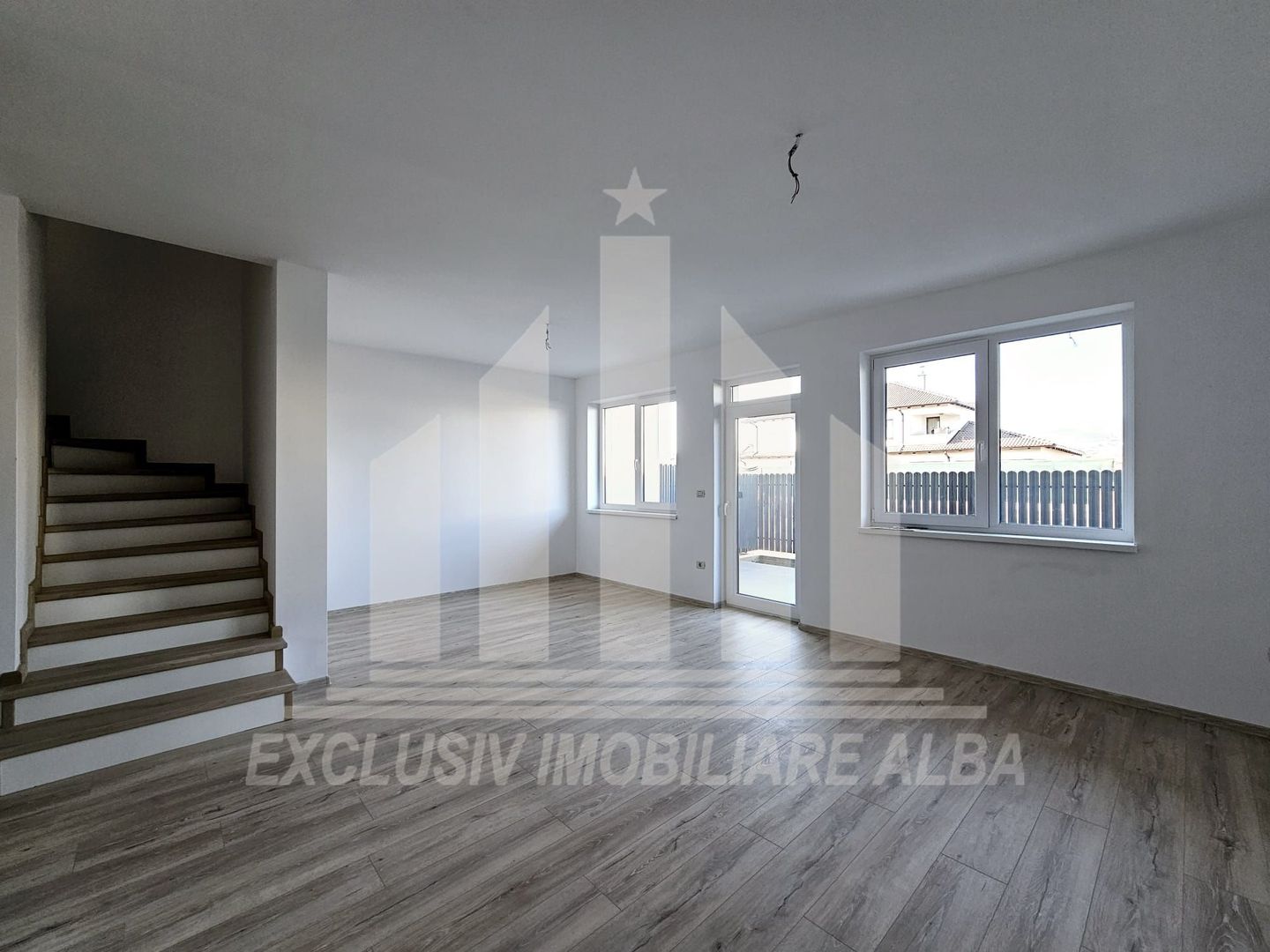 Casa insiruita de vanzare, Cetate - Poză 3