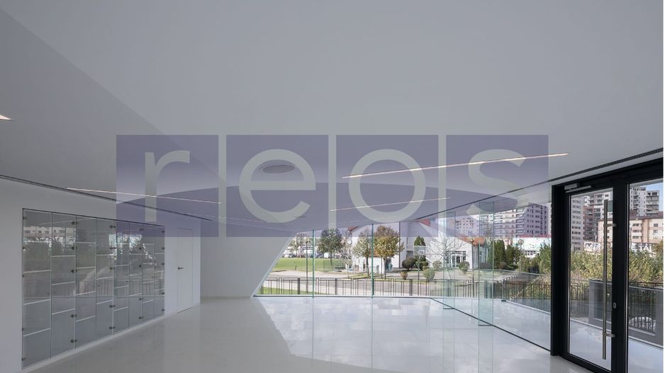 VANZARE -CLADIRE DE BIROURI - ARHITECTURA EXCEPTIONALA - Poză 8