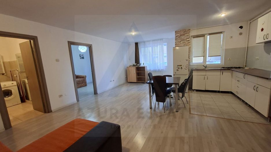 Apartament 3 camere 77 mp utili si parcare privata in zona Rahovei - Poză 2