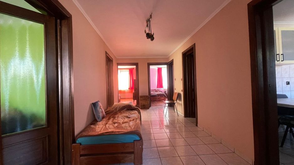 CASA DE INCHIRIAT PENTRU ECHIPE DE MUNCITORI - Poză 6