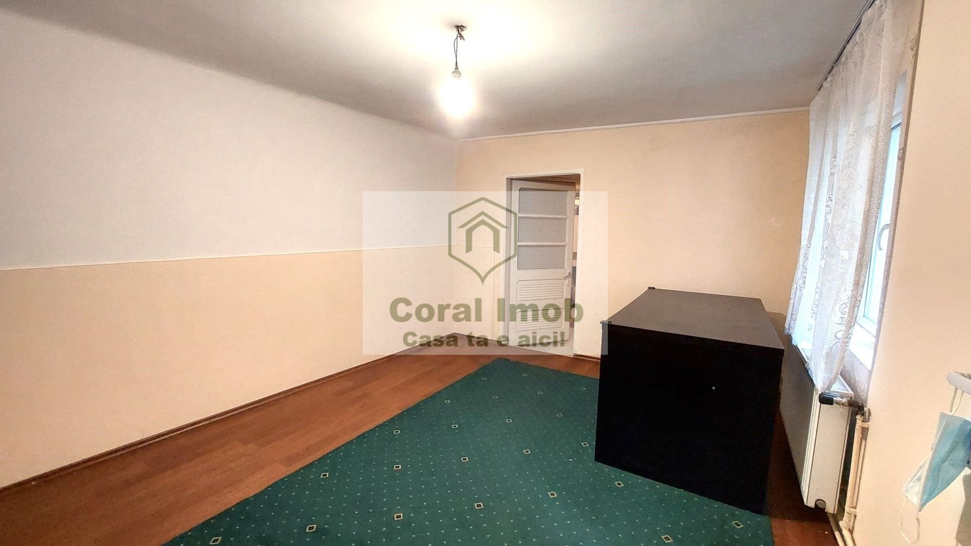 Vanzare casa 6 camere, 3 bai, 3 bucatarii, 2 centrale,  curte individu - Poză 4