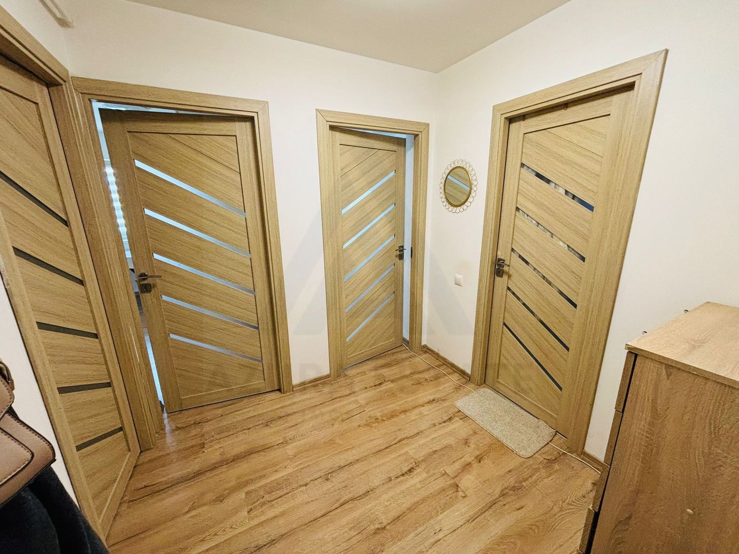 Apartament 3 camere 55 mp utili si curte 40 mp cartierul Arhitectilor - Poză 10