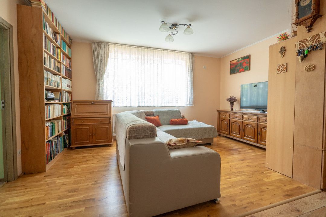 De Vânzare Casă Vânătorilor 9 ari teren - Poză 6
