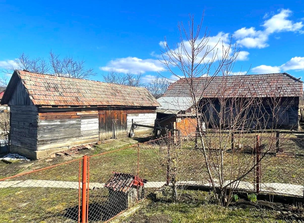 Casa traditionala+ domeniu de 2.900 mp,livada, anexe:refugiu apreciabil Craiesti - Poză 14