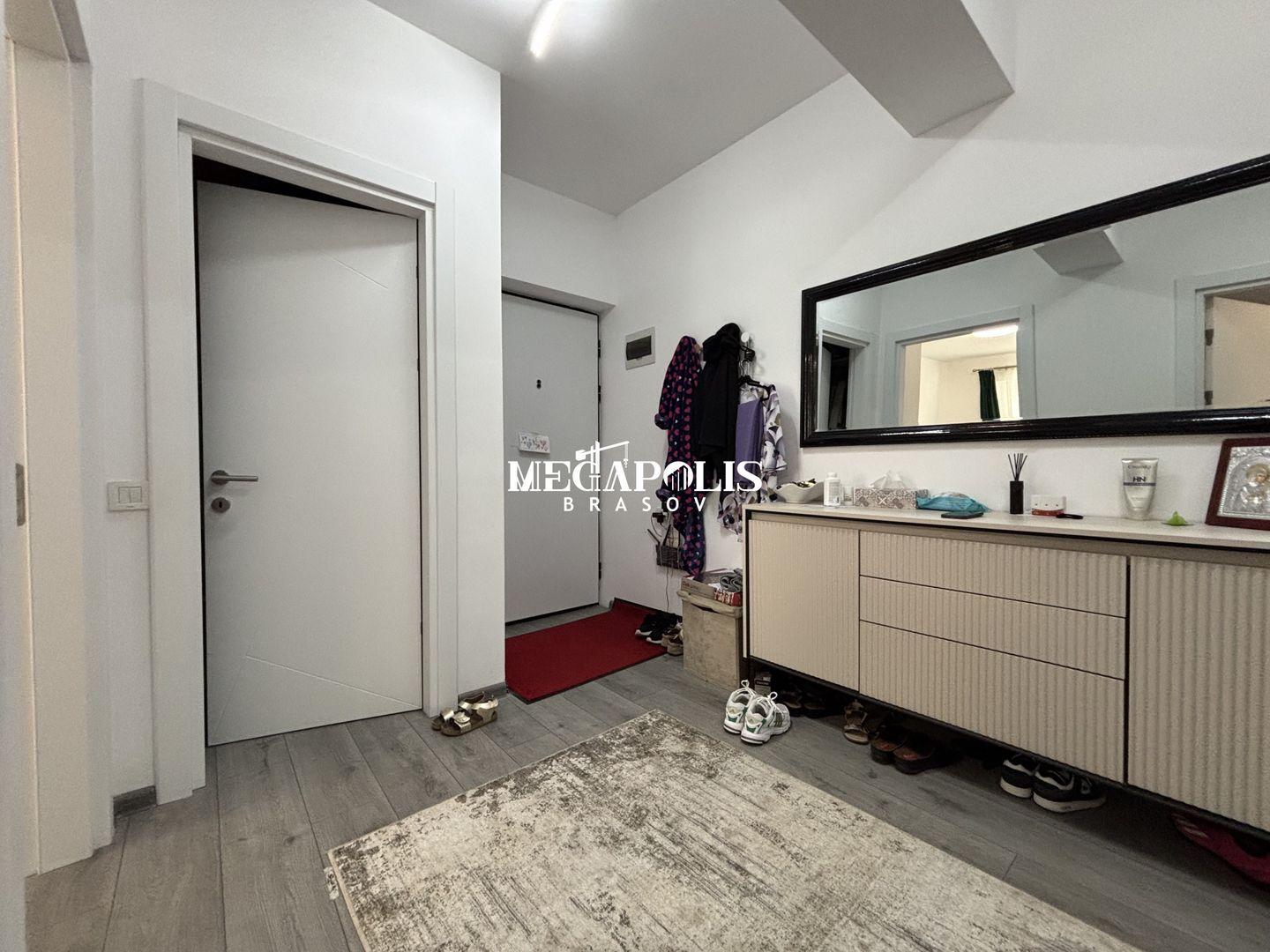 Apartament 2 camere | Curte Proprie | Parcare | Tractorul - Poză 9