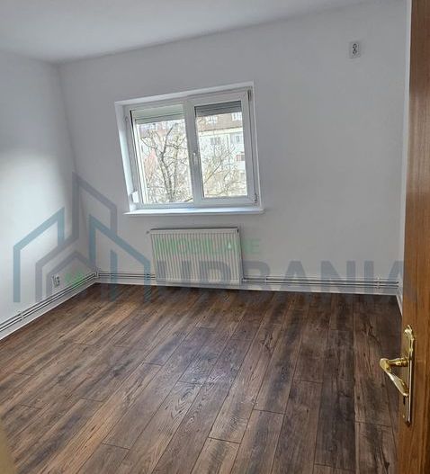 Apartament 3 camere decomandat, renovat, etaj 4, Str. Clopotari nr. 35, Nicolina 2, Iași - Poză 2