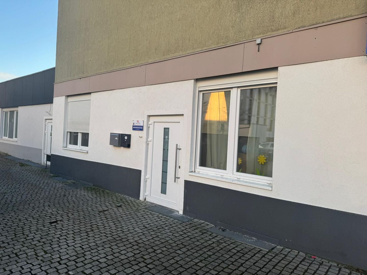 PREMIUM HEALTHCARE INVESTMENT | Guaranteed 6.77% Yield | Germany - Poză 4