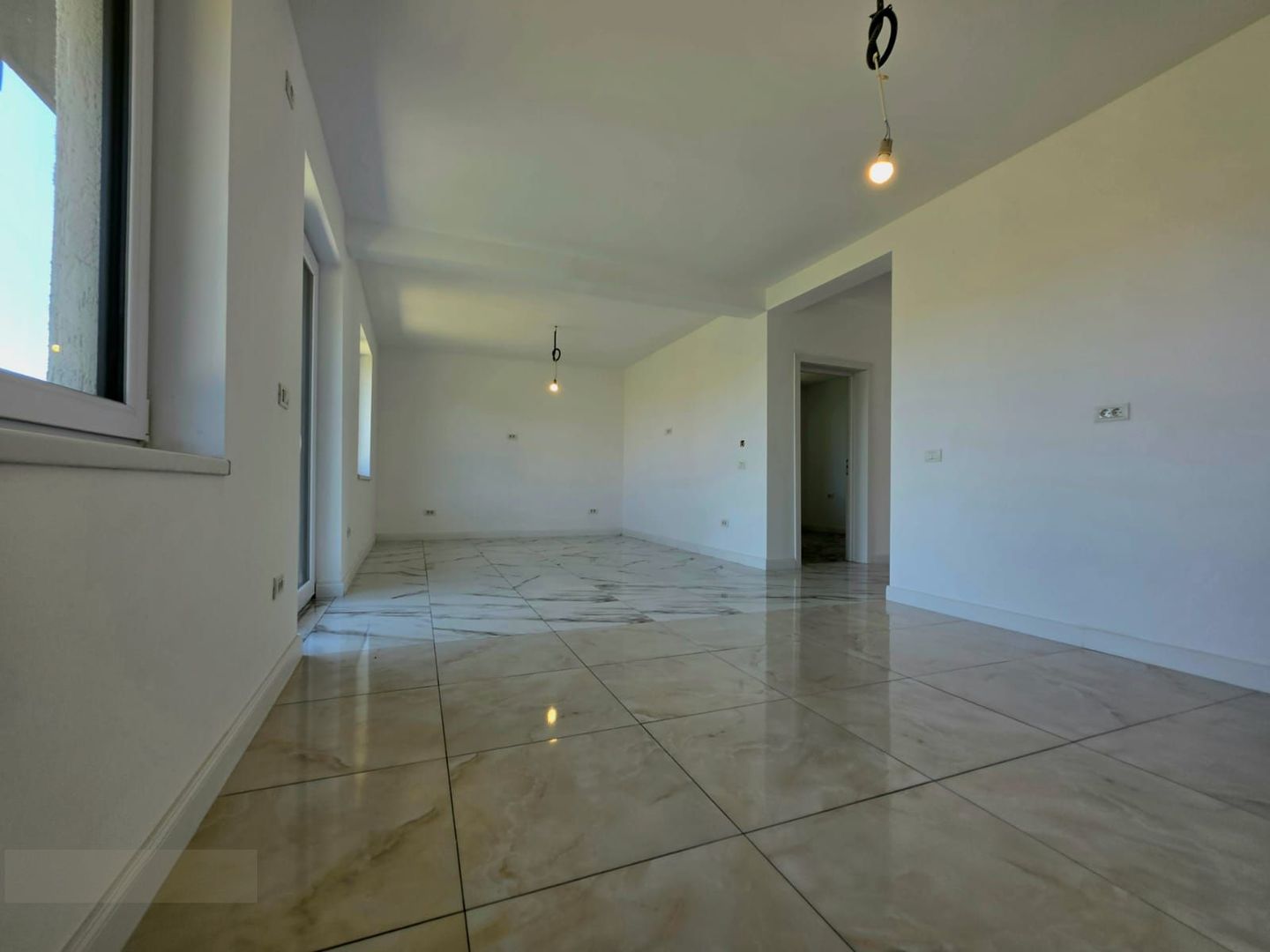 Casa noua parter, 4 camere, in Episcopia Bihor, Oradea - VANZARE - Poză 3