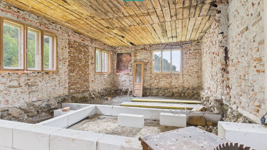 Casă cu teren generos Vărădia de Mureș - Stejar - Poză 32