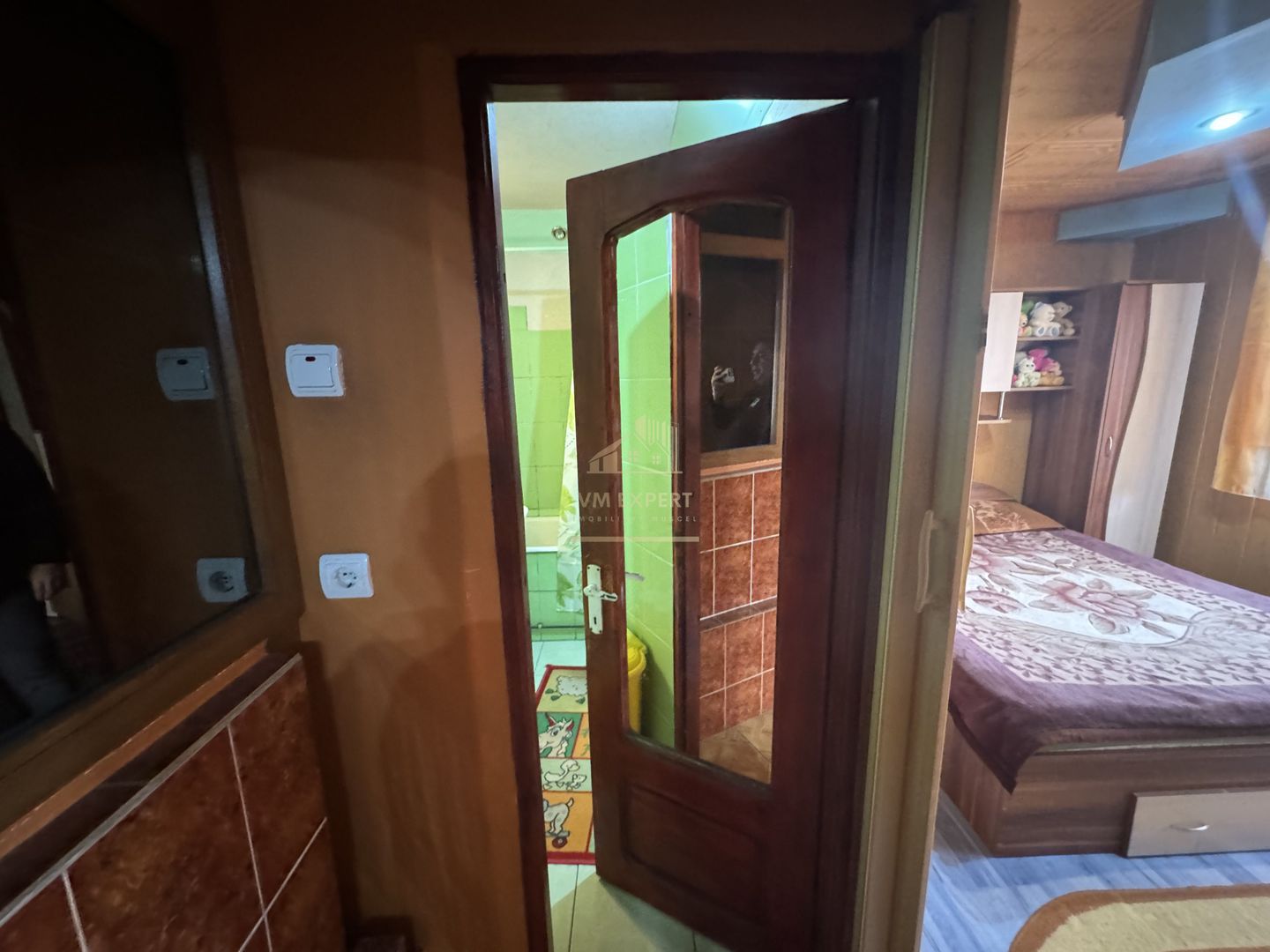 APARTAMENT CU 2 CAMERE, ETAJ 4, GRUI, CAMPULUNG - Poză 4