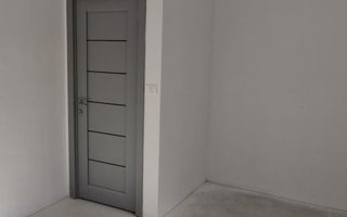 Casă / Vilă cu 4 camere de vânzare în Mosnita Noua - Poză 3