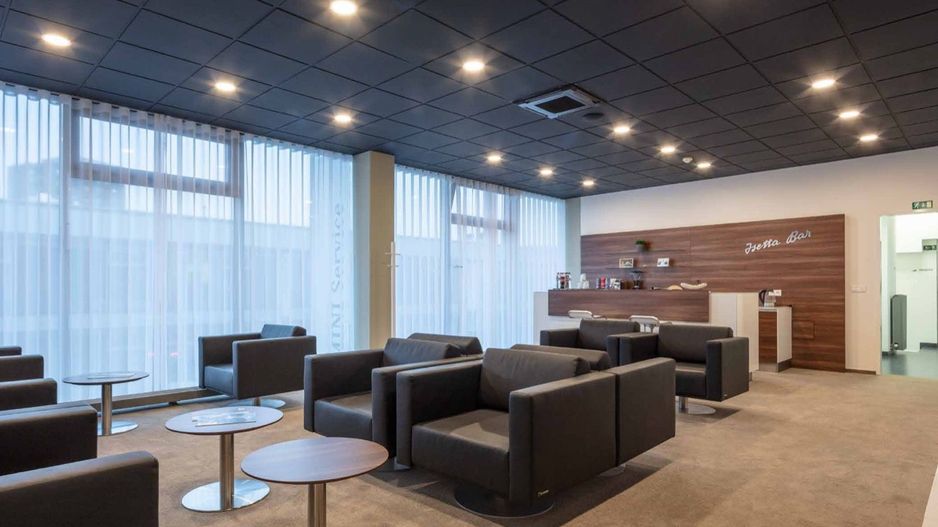 3 in 1 Warehouse Showroom&Office - Poză 8