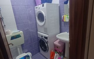 Se vinde apartament cu 3 camere in Selimbar zona Dracula - Poză 2