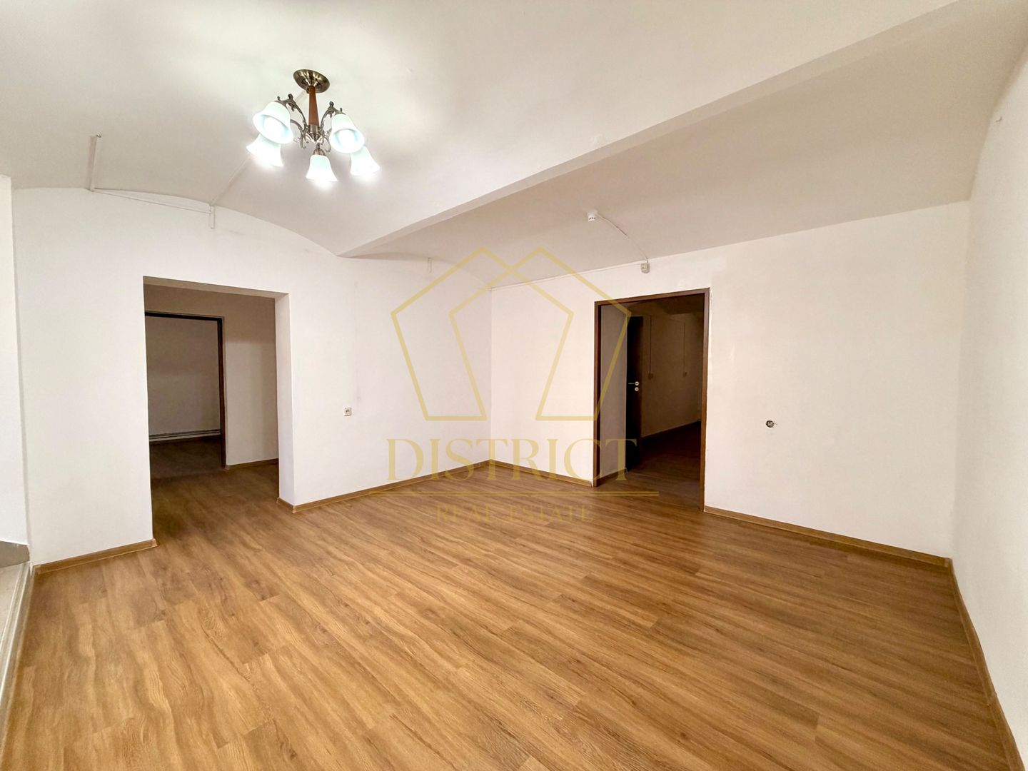 Spatiu comercial renovat, cu VAD | Central | P-ta Maria - Poză 7
