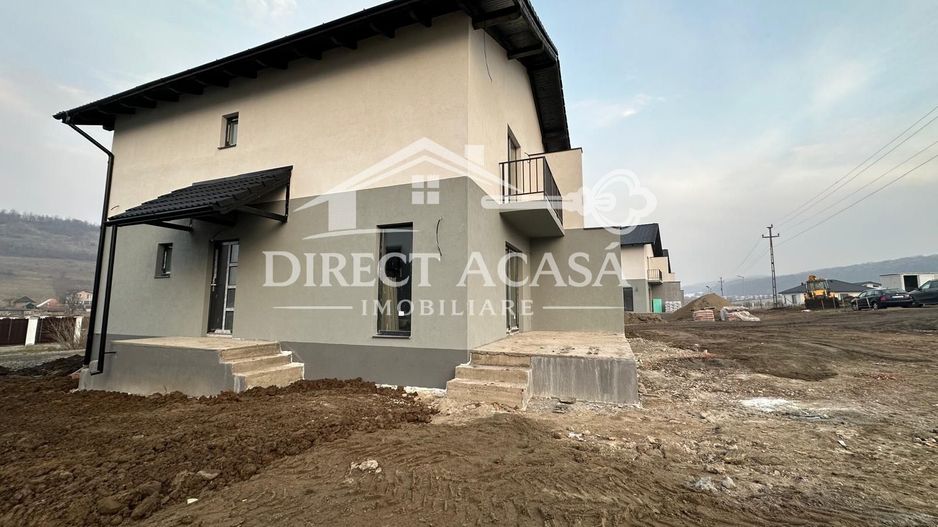 Case tip duplex în Livezeni | 3 sau 4 camere | Teren 350 mp - Poză 5