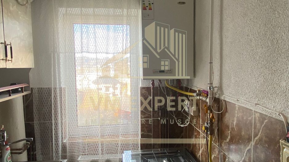 APARTAMENT 2 CAMERE ETAJ 3 VIȘOI CAMPULUNG - Poză 14