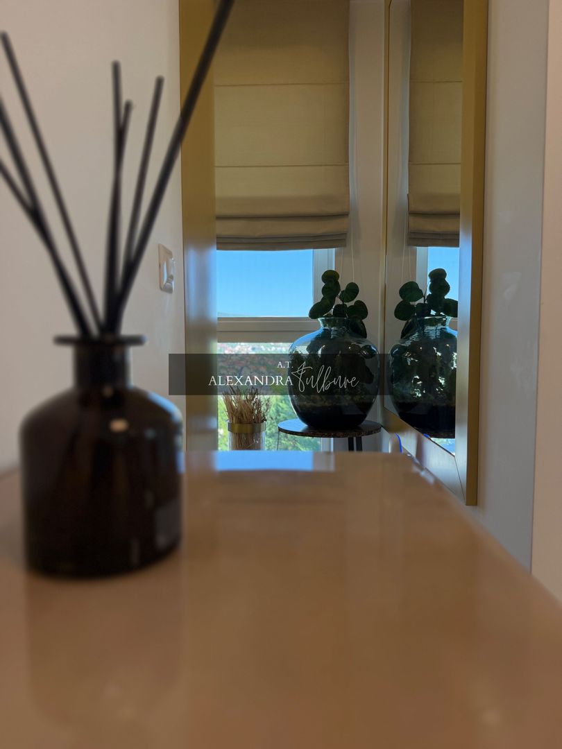 Apartament PREMIUM cu curte, terasă și lift cu acces direct în living - Poză 43