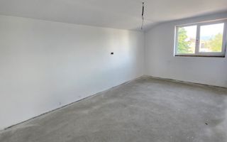 Casa Individuala-spatioasa in Orizont - Poză 6