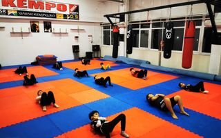 Sala de inchiriat ideala pentru activitati sportive, dansuri, etc - Poză 1