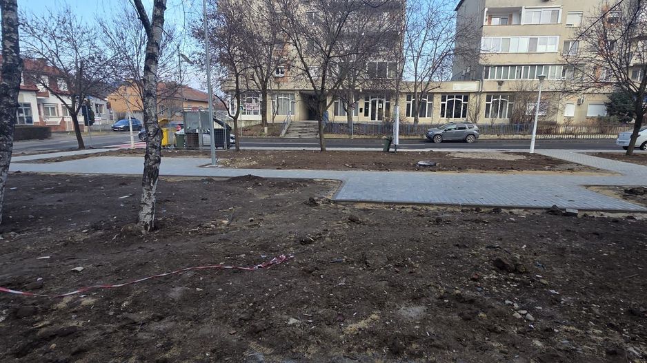 Apartament 2 camere decomandat-zona Spitalul Judetean-139.500 euro neg - Poză 15