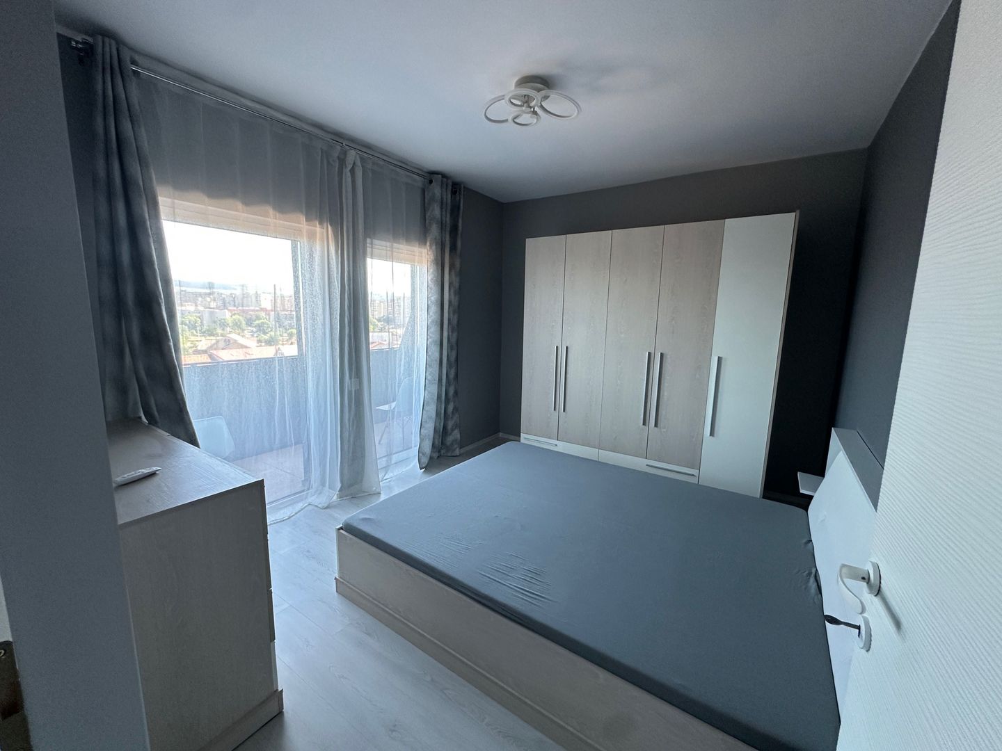 🏡 Apartament 3 camere, finisat modern, cu parcare subterană inclusă – - Poză 4