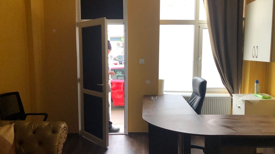 Casa de inchiriat   P+1E+M  - Piata Centrala - Poză 7