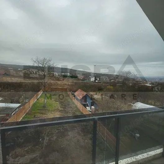 Casa de vanzare,  zona linistita, Dambu Rotund - Poză 3