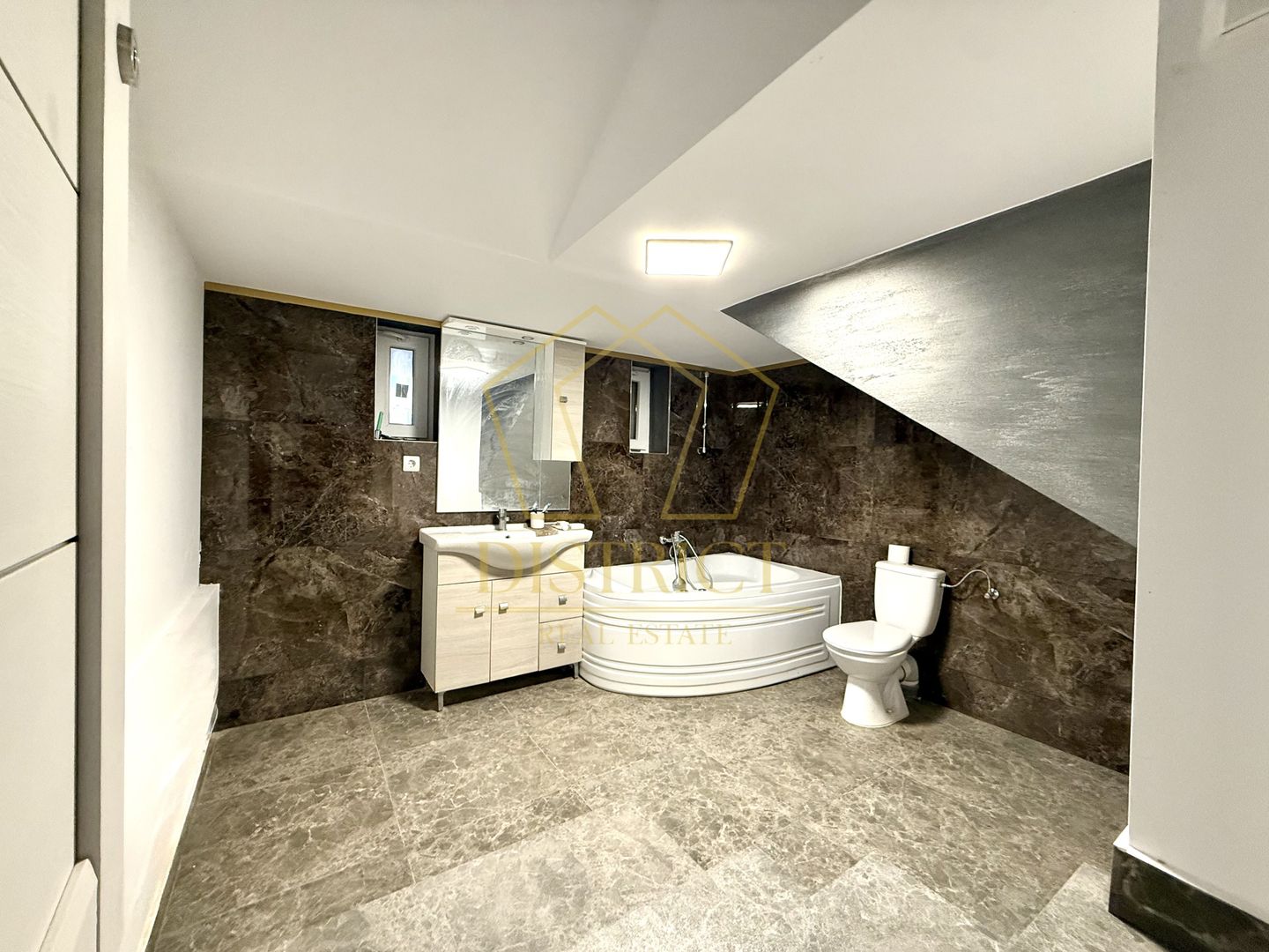 Apartament cu 3 camere in vila | Pet Friendly | Giroc - Poză 3